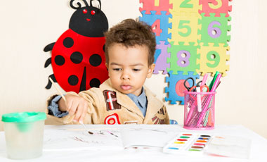  Boy Drawing With Colored